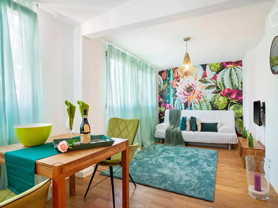 Immagine 1 di Appartamento in affitto  in Mauerstraße a Düsseldorf