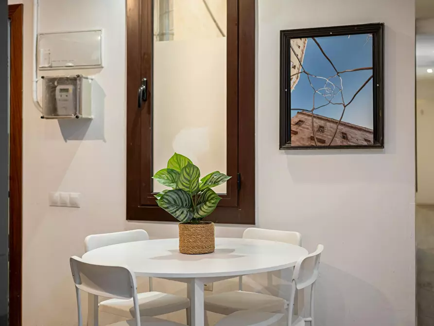 Immagine 6 di Camera in affitto  in Carrer de l'Hospital a Barcelona