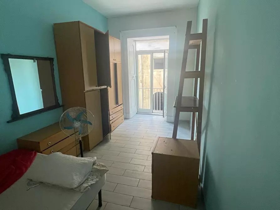 Immagine 6 di Camera in affitto  in Via dei Tribunali a Napoli