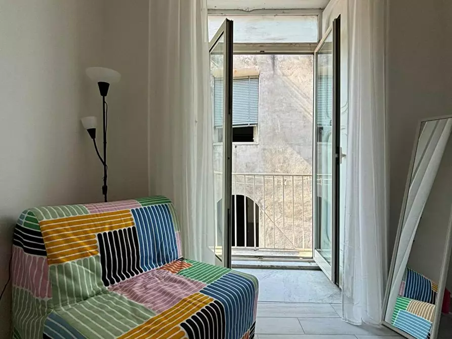 Immagine 6 di Camera in affitto  in Via dei Tribunali a Napoli