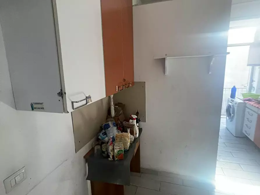 Immagine 9 di Camera in affitto  in Via dei Tribunali a Napoli