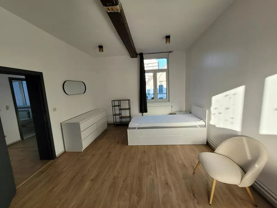 Immagine 4 di Casa indipendente in affitto  in Rue de la Madeleine a Saint-Maur