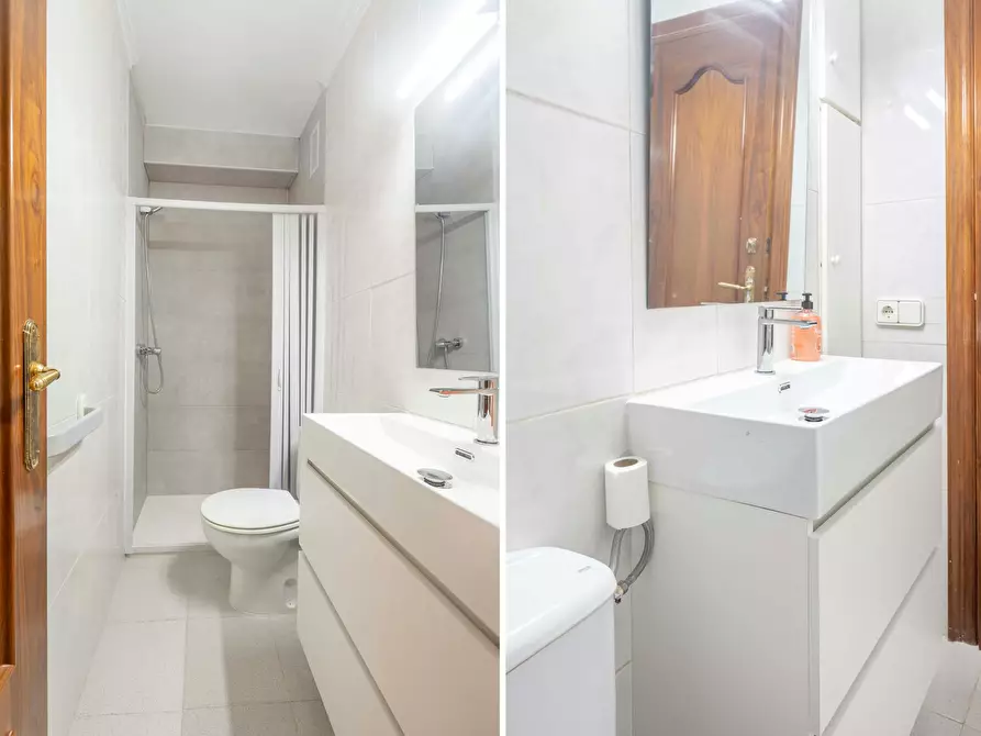 Immagine 6 di Camera in affitto  in Plaça d'Hondures a Valencia