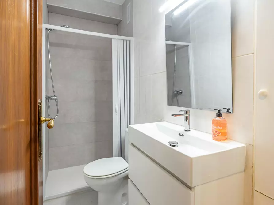 Immagine 7 di Camera in affitto  in Plaça d'Hondures a Valencia