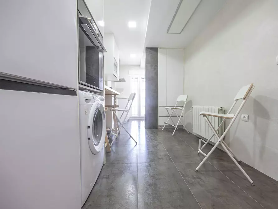 Immagine 9 di Camera in affitto  in Plaça d'Hondures a Valencia