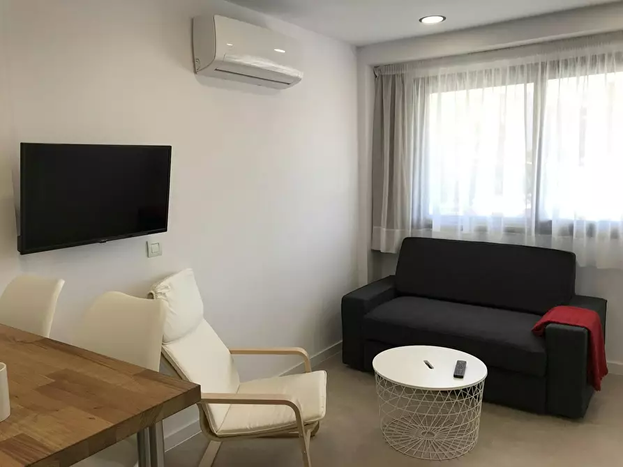 Immagine 1 di Appartamento in affitto  in Avinguda del Primat Reig a Valencia