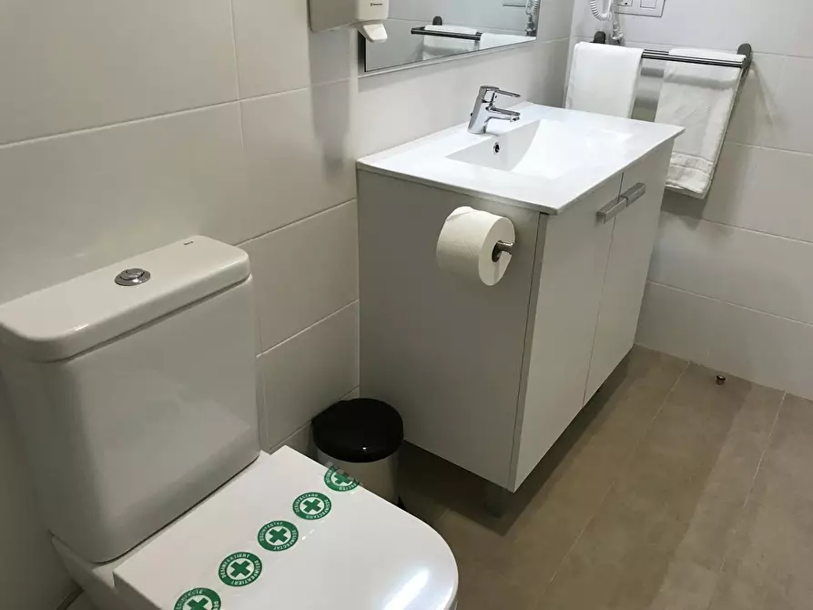 Immagine 10 di Appartamento in affitto  in Avinguda del Primat Reig a Valencia