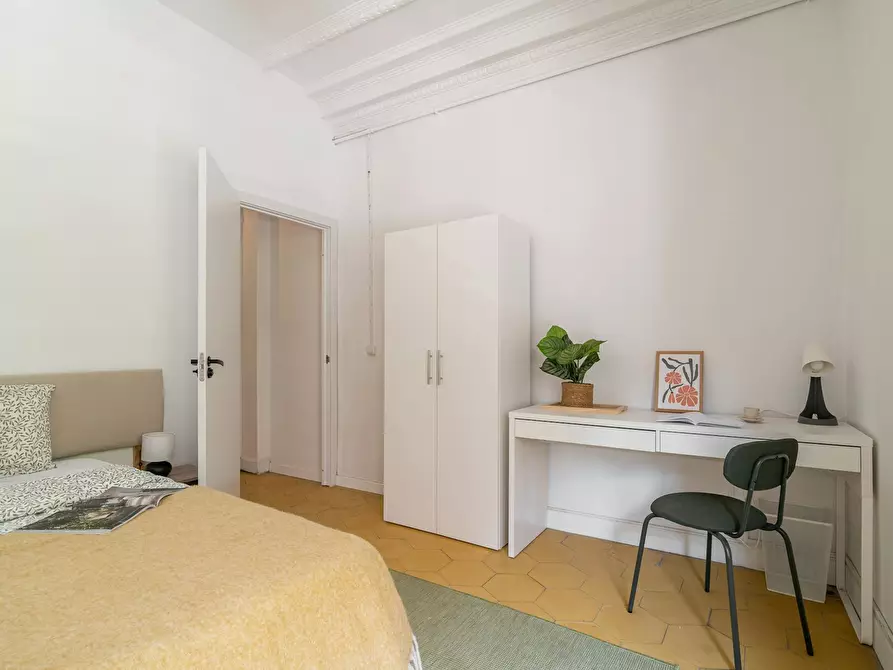Immagine 3 di Camera in affitto  in Carrer de Muntaner a Barcelona