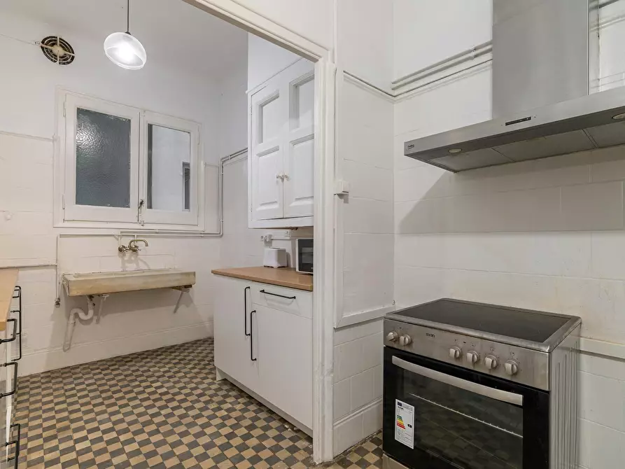 Immagine 9 di Camera in affitto  in Carrer de Muntaner a Barcelona