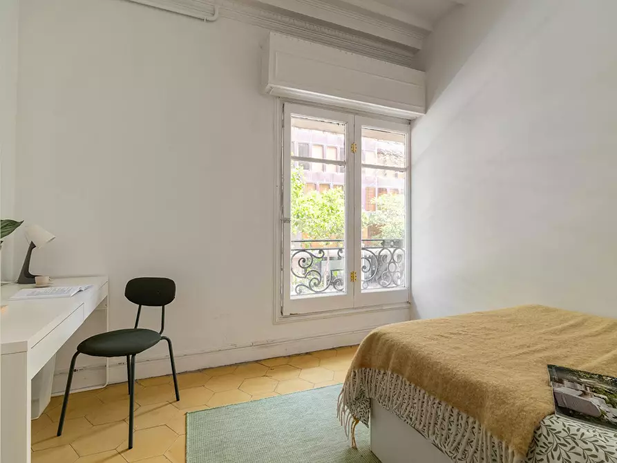 Immagine 1 di Camera in affitto  in Carrer de Muntaner a Barcelona