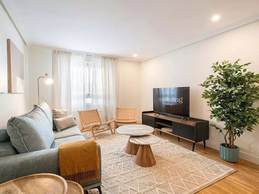 Immagine 2 di Appartamento in affitto  in Calle del Doctor Fleming a Madrid