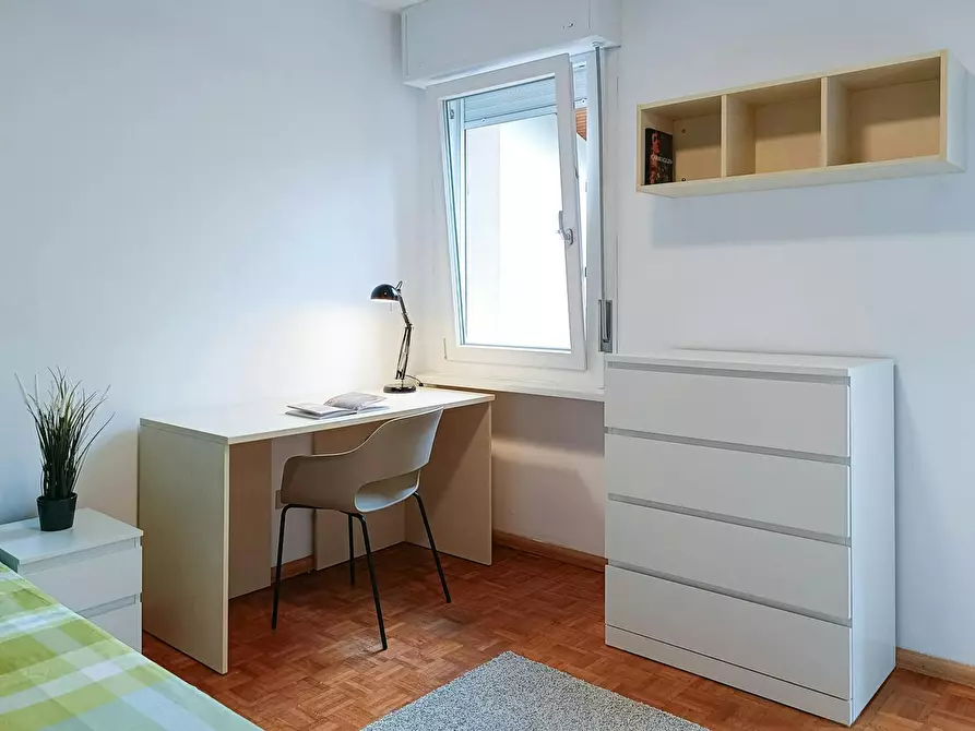 Immagine 7 di Camera in affitto  in Via San Vito a Trento