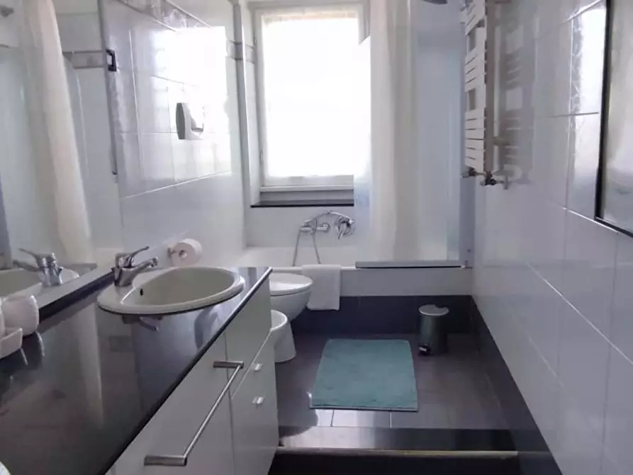 Immagine 5 di Appartamento in affitto  in Via Giovanni Gastaldi a Roma