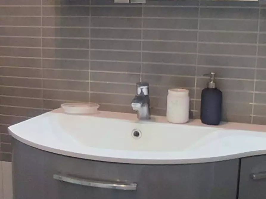 Immagine 8 di Appartamento in affitto  in Via Luigi de Marchi a Roma