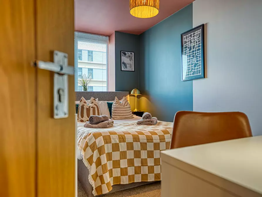 Immagine 10 di Appartamento in affitto  in Isambard Brunel Road a 