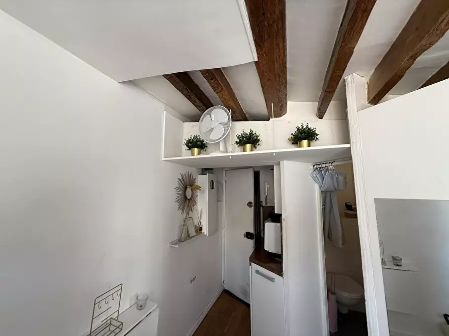 Immagine 1 di Appartamento in affitto  in Rue des Lombards a Paris