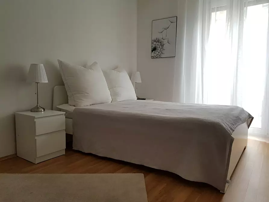 Immagine 6 di Appartamento in affitto  in Lahnstraße a Frankfurt am Main