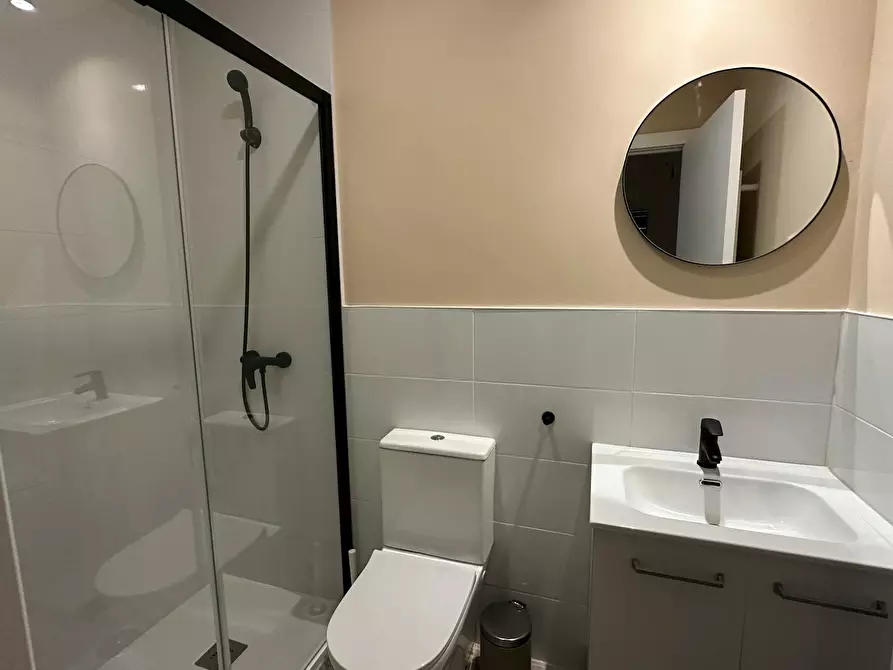 Immagine 8 di Camera in affitto  in Calle Puerto del Monasterio a Madrid