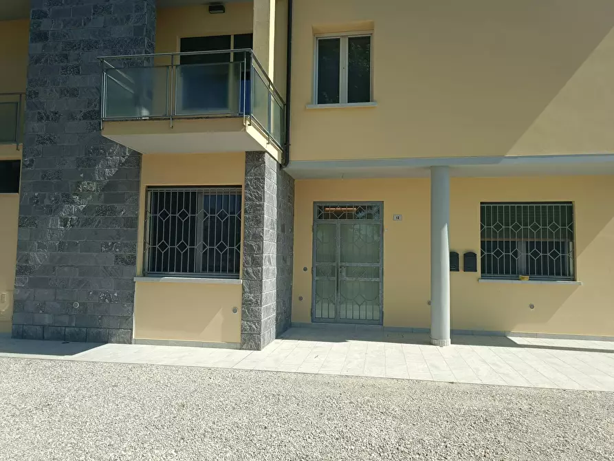 Immagine 10 di Camera in affitto  in Via Romita a Bologna