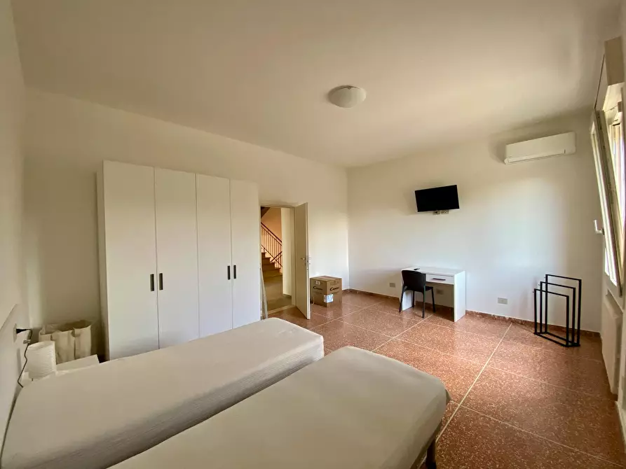 Immagine 3 di Camera in affitto  in Via Romita a Bologna