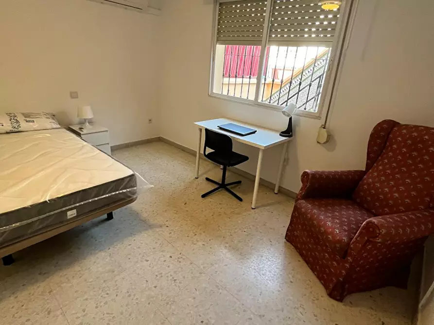 Immagine 6 di Camera in affitto  in Calle Grandola a Dos Hermanas