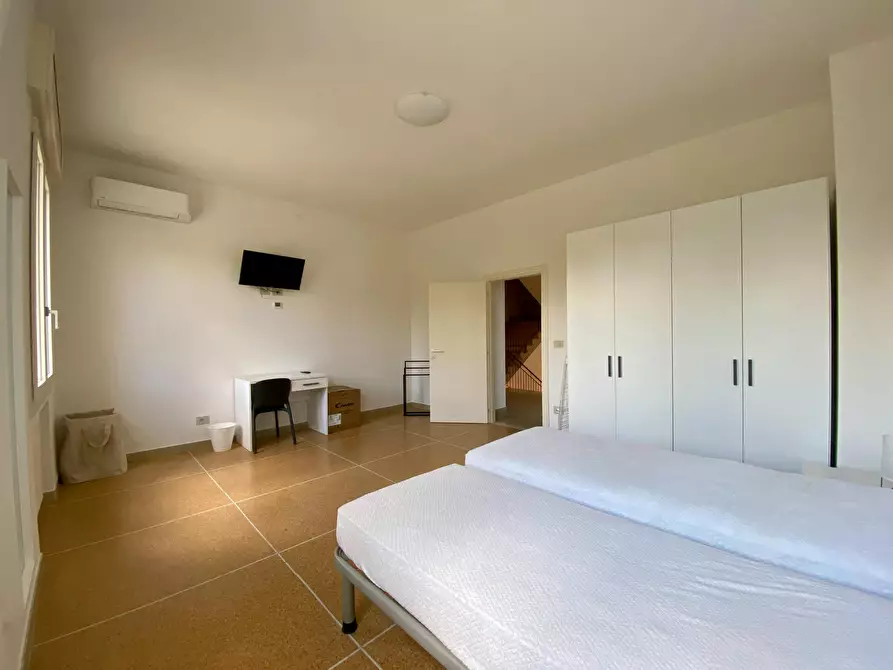 Immagine 3 di Camera in affitto  in Via Romita a Bologna