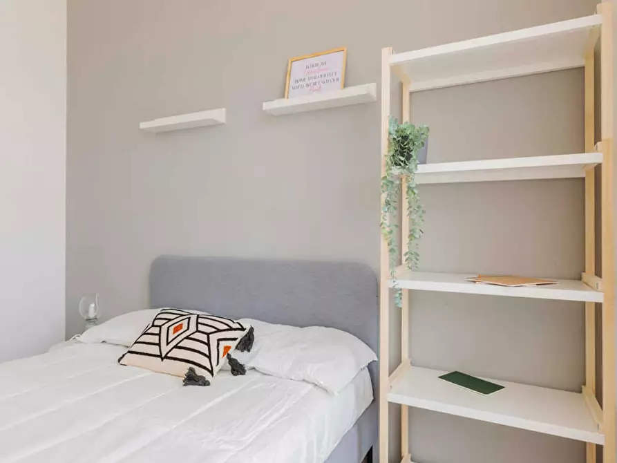 Immagine 3 di Camera in affitto  in Via Baldo degli Ubaldi a Roma