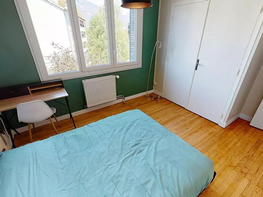 Immagine 4 di Camera in affitto  in Rue Dupleix a Grenoble