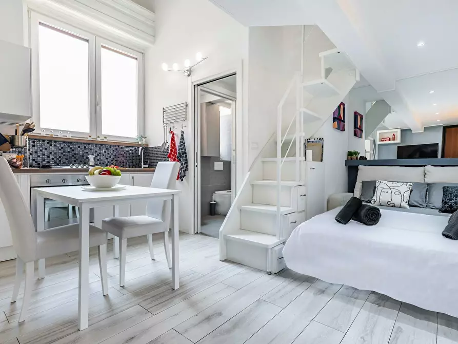 Immagine 1 di Appartamento in affitto  in Viale Giovanni da Cermenate a Milano