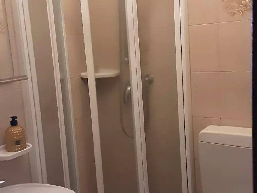 Immagine 6 di Camera in affitto  in Via Principessa Clotilde a Torino