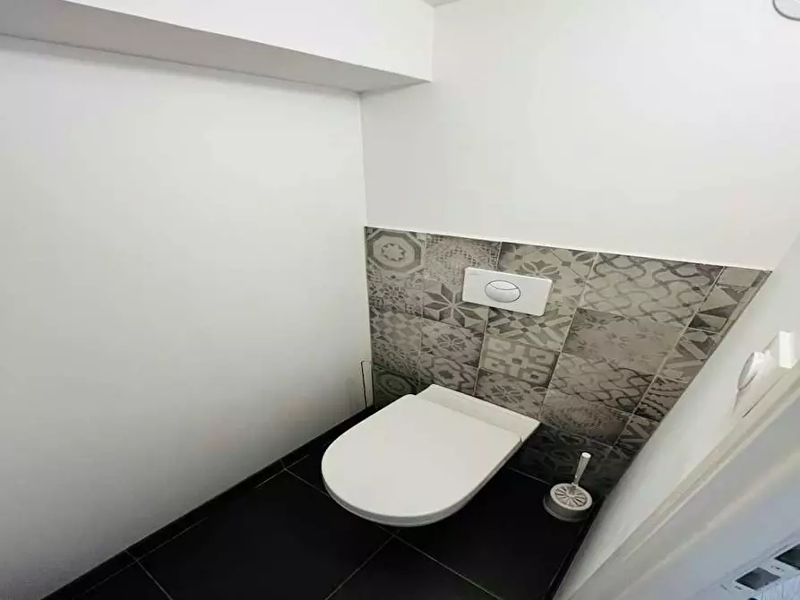 Immagine 3 di Camera in affitto  in Rue Royet a Caluire-et-Cuire
