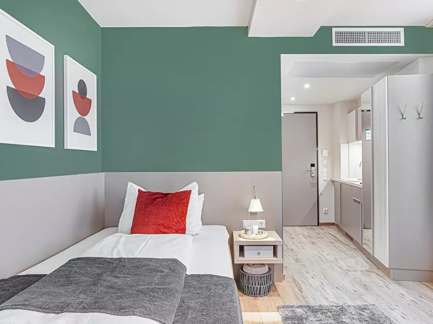 Immagine 8 di Appartamento in affitto  in Clarita-Bernhard-Straße a München