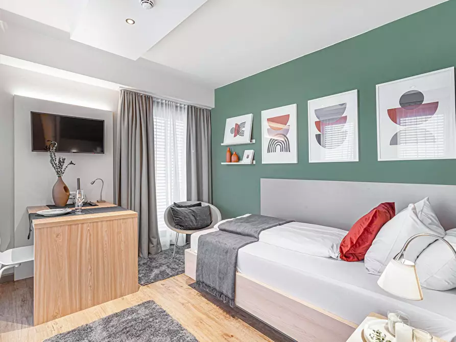 Immagine 1 di Appartamento in affitto  in Clarita-Bernhard-Straße a München