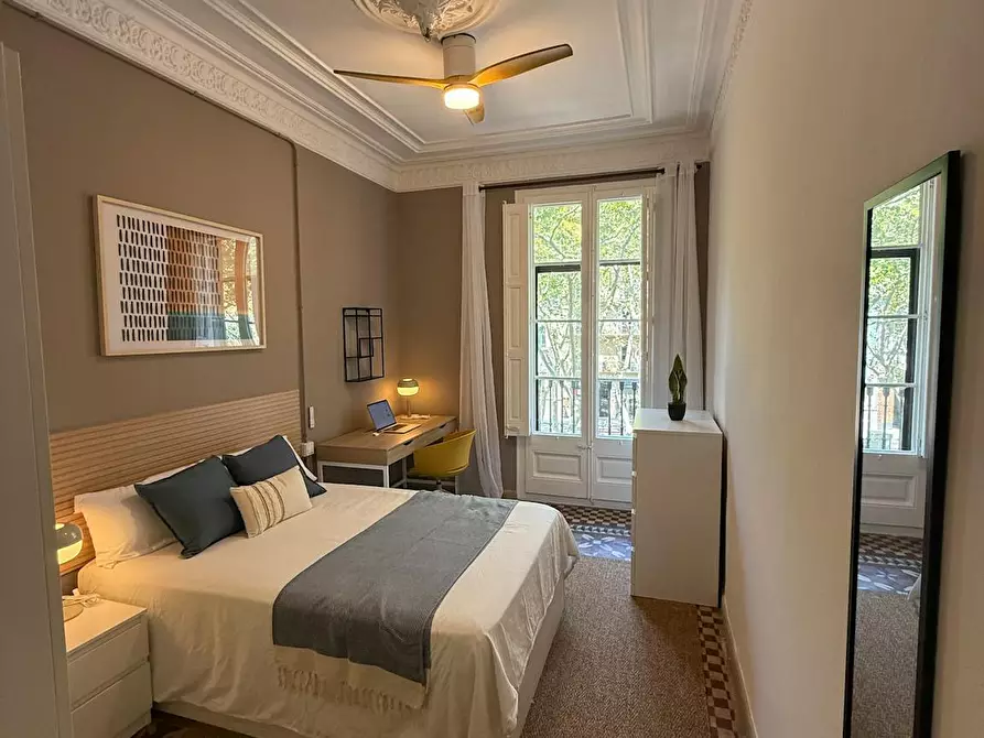 Immagine 1 di Camera in affitto  in Gran Via de les Corts Catalanes a Barcelona