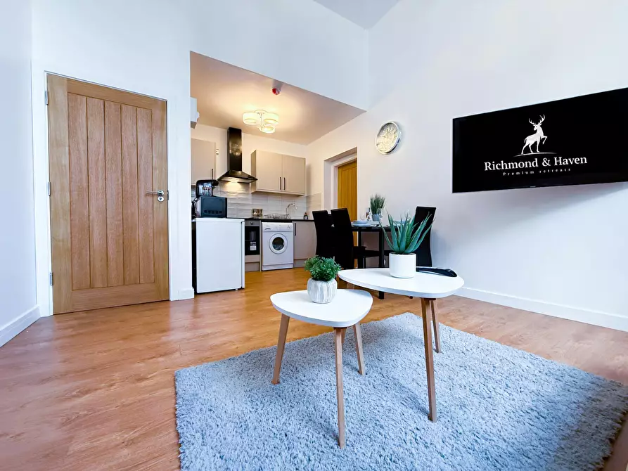 Immagine 9 di Appartamento in affitto  in Church Lane a 