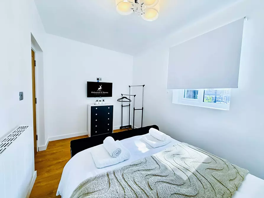 Immagine 5 di Appartamento in affitto  in Church Lane a 