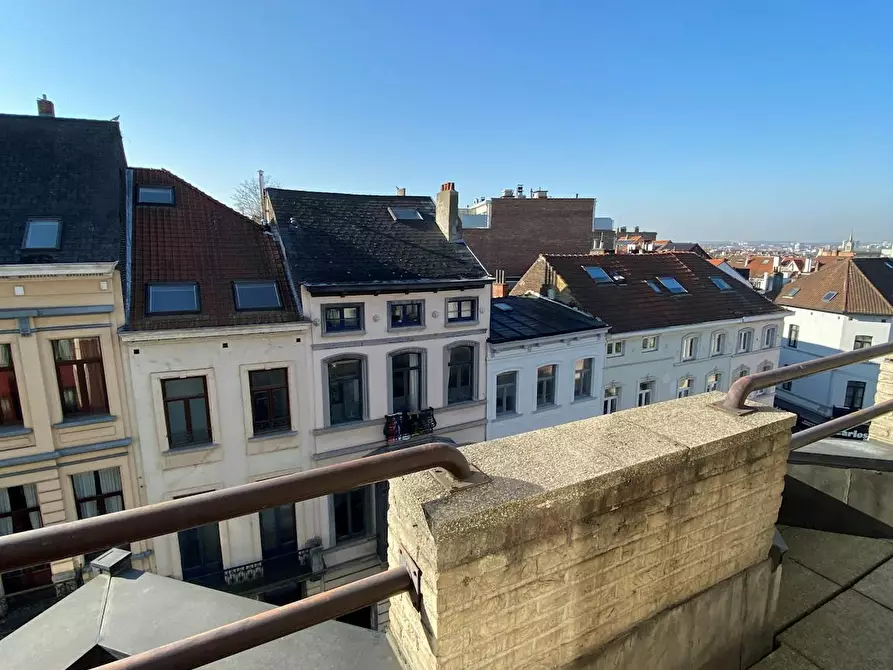Immagine 3 di Camera in affitto  in Rue Berckmans a Saint-Gilles
