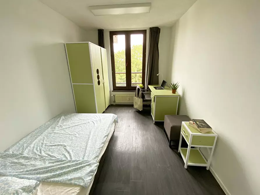 Immagine 2 di Camera in affitto  in Rue Berckmans a Saint-Gilles