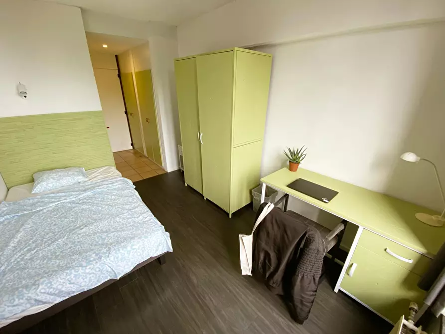 Immagine 1 di Camera in affitto  in Rue Berckmans a Saint-Gilles