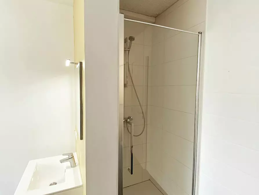 Immagine 3 di Camera in affitto  in Rue Berckmans a Saint-Gilles