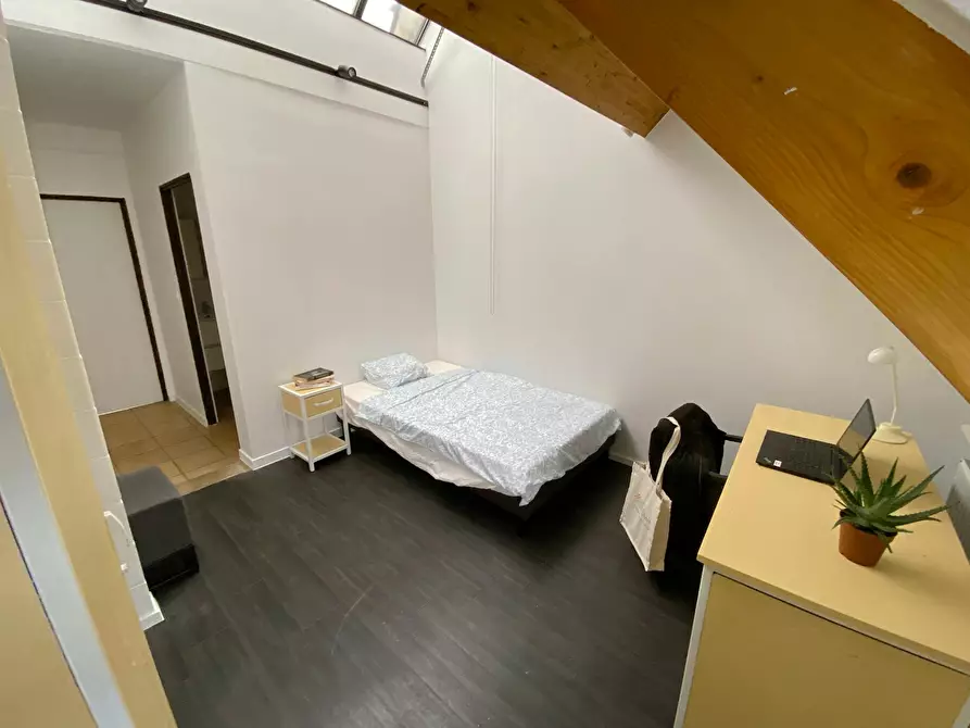 Immagine 2 di Camera in affitto  in Rue Berckmans a Saint-Gilles