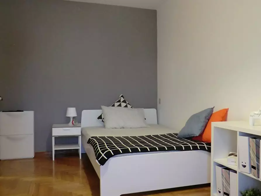 Immagine 1 di Camera in affitto  in Via Vecchia a Padova
