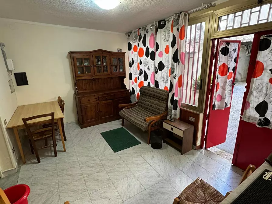 Immagine 8 di Camera in affitto  in Via Ventaglieri a Napoli