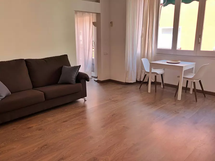 Immagine 2 di Appartamento in affitto  in Carrer de Saragossa a Barcelona