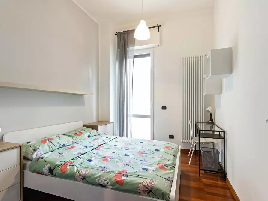 Immagine 2 di Camera in affitto  in Via Giuseppe Massarenti a Milano