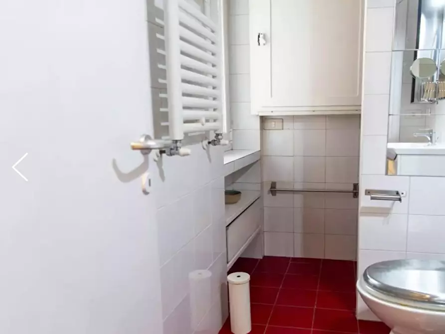 Immagine 6 di Appartamento in affitto  in Via Campo Catino a Roma
