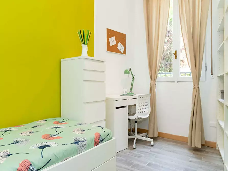 Immagine 3 di Camera in affitto  in Via Salvatore Barzilai a Milano