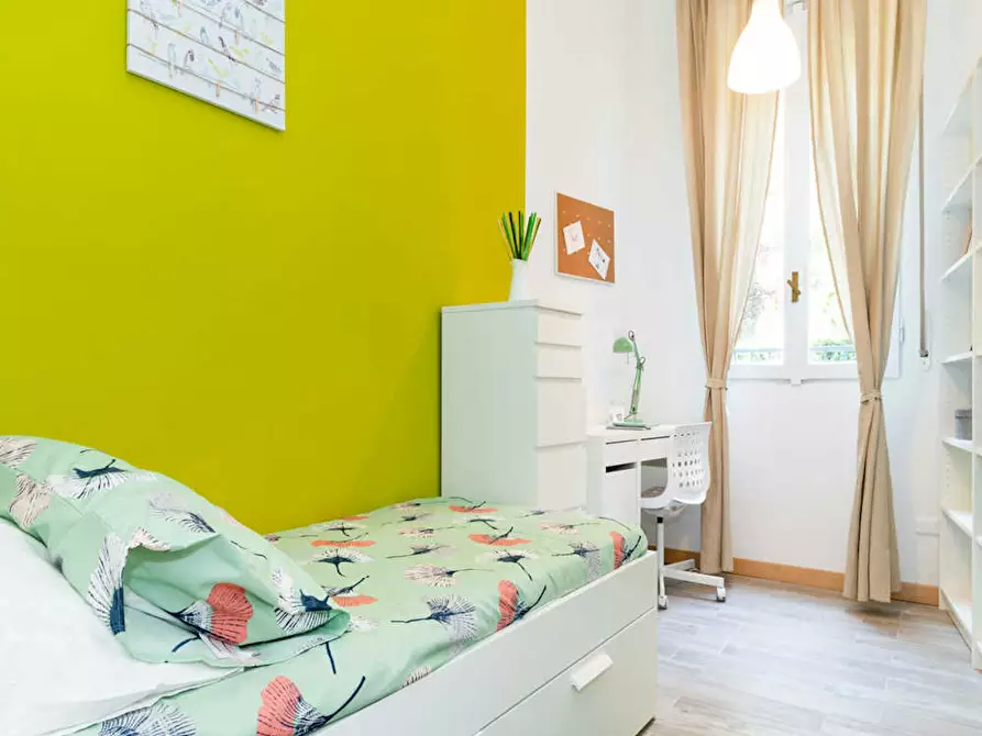 Immagine 1 di Camera in affitto  in Via Salvatore Barzilai a Milano