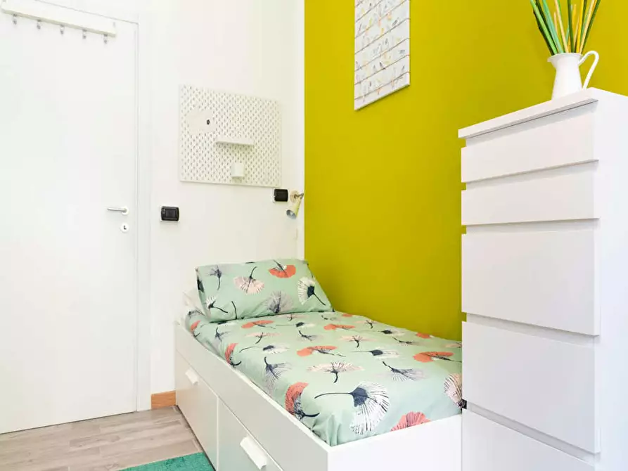 Immagine 3 di Camera in affitto  in Via Salvatore Barzilai a Milano