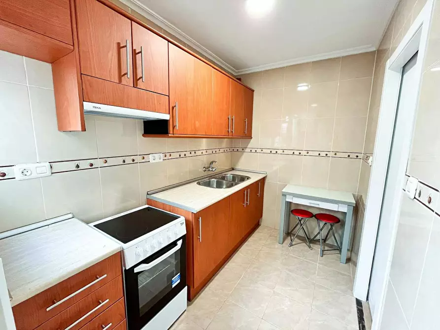 Immagine 4 di Camera in affitto  in Carrer del Mestre Falla a Castellon De La Plana/Castello De La Pla